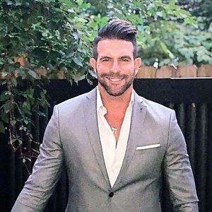 Meet your Posher, Phillip